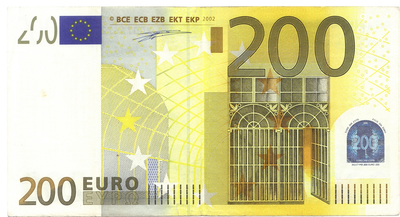 200 eur